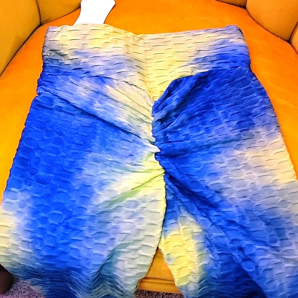 NWT Booty Shaper Midi Shorts S/M Blue Yellow Tie dye 💛 💙